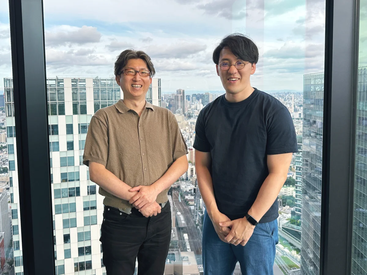 株式会社MIXI 小沼一紀 氏（左）、株式会社クラウドネイティブ ITリソースソリューションエンジニア 守田陵祐（右）